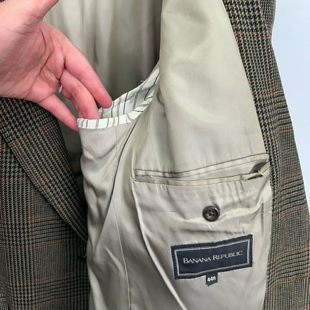 Banana Republic Vintage 90’s Men’s Herringbone Heritage Plaid Tan Wool Blazer